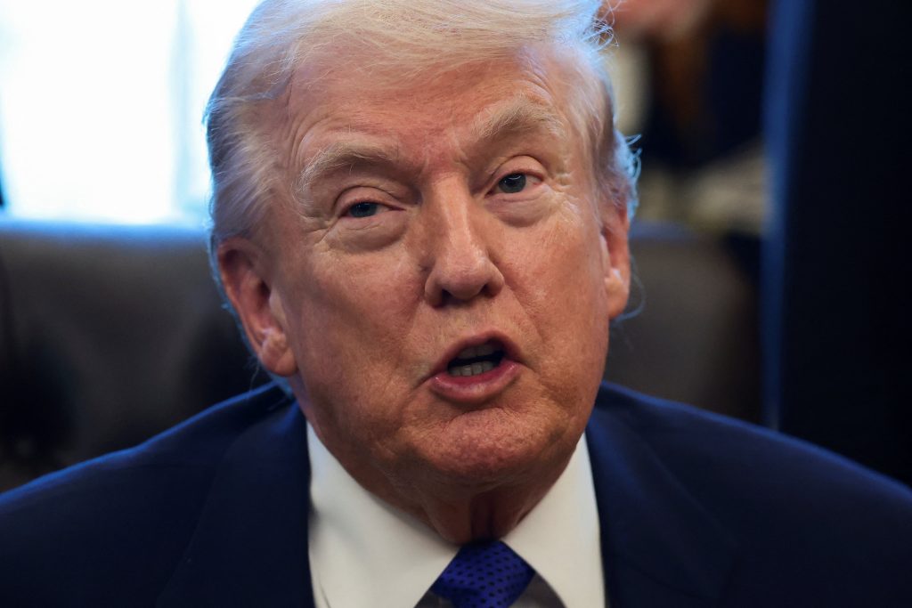 Трамп: Решавање сукоба у Украјини остаје приоритет