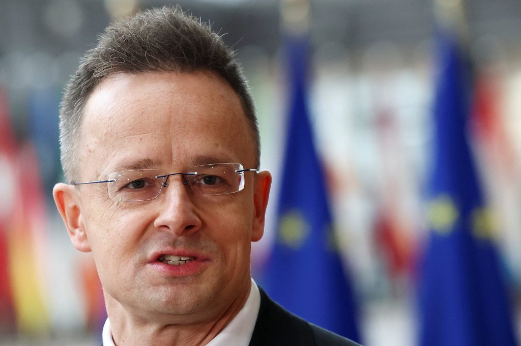 Сијарто: Европа се убрзано креће ка енергетској кризи