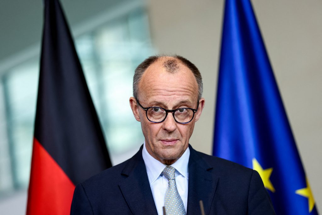 Мерц: Немачка не види разлог за попуштање санкција Русији