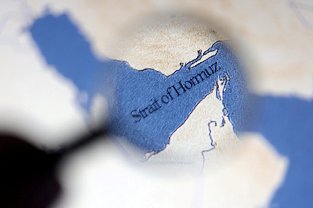 Иран дозволио пролаз хуманитарним бродовима