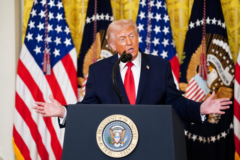 Трамп: Хамнеји вероватно жив у неком облику
