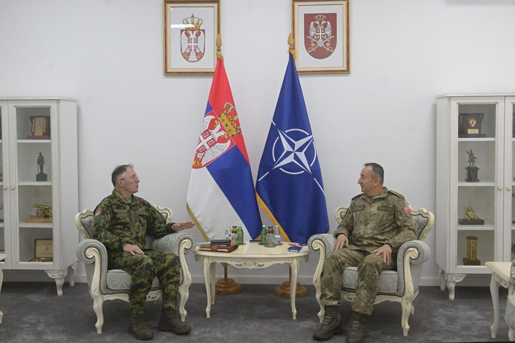 Мојсиловић са Улуташeм о ситуацији на Косову и Метохији