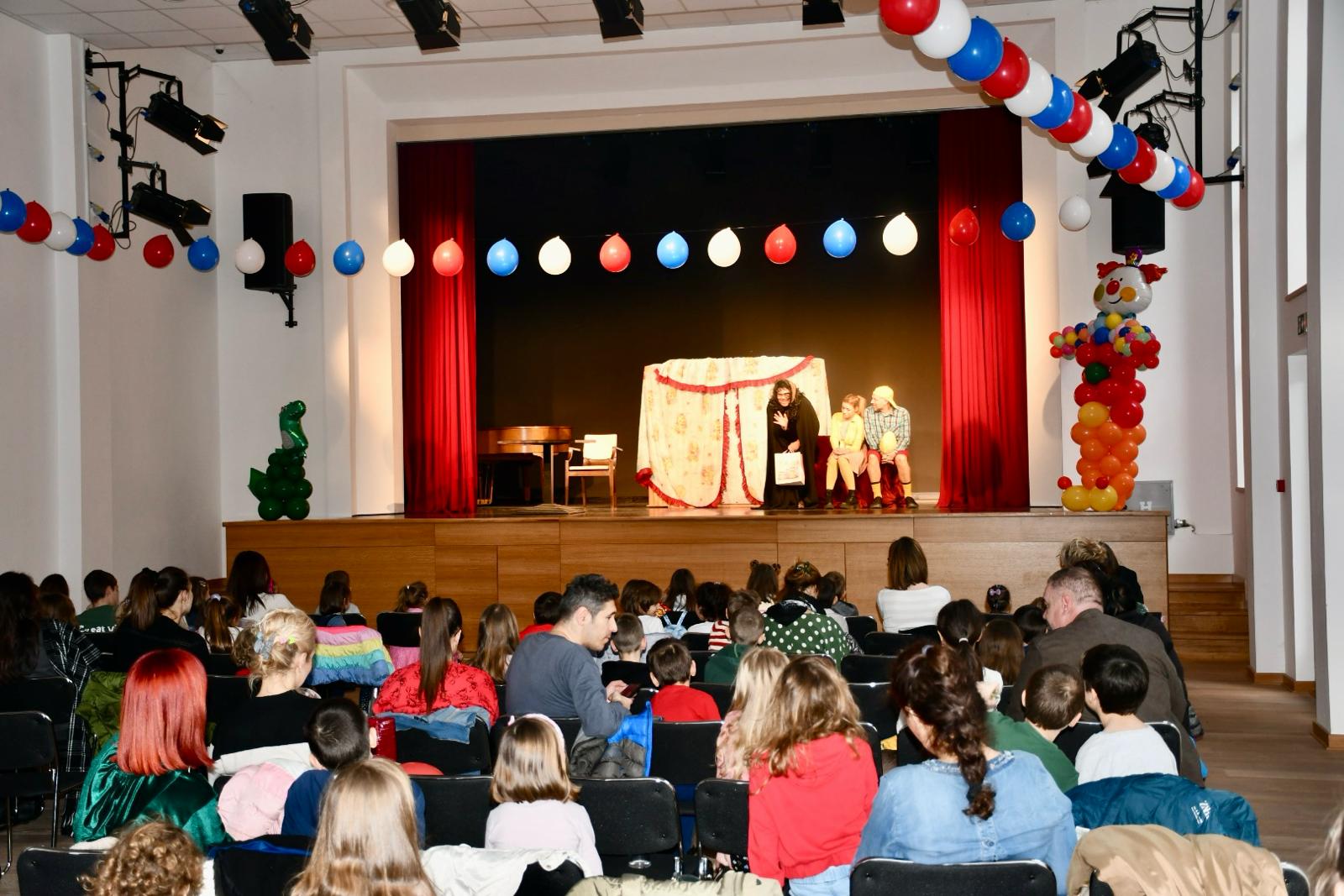 Представама за децу отворена нова сезона у театру „Змај“