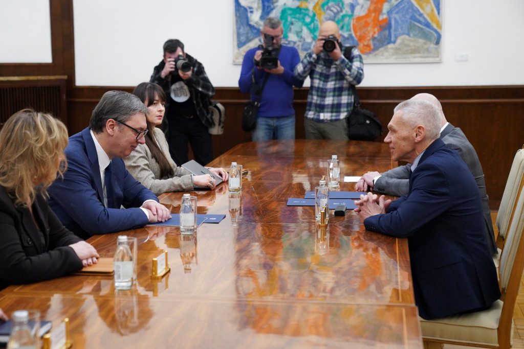 Вучић са Боцан Харченком о питањима од значаја за Србију