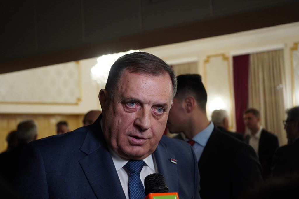 Додик: БиХ срља у дефинитивни распад