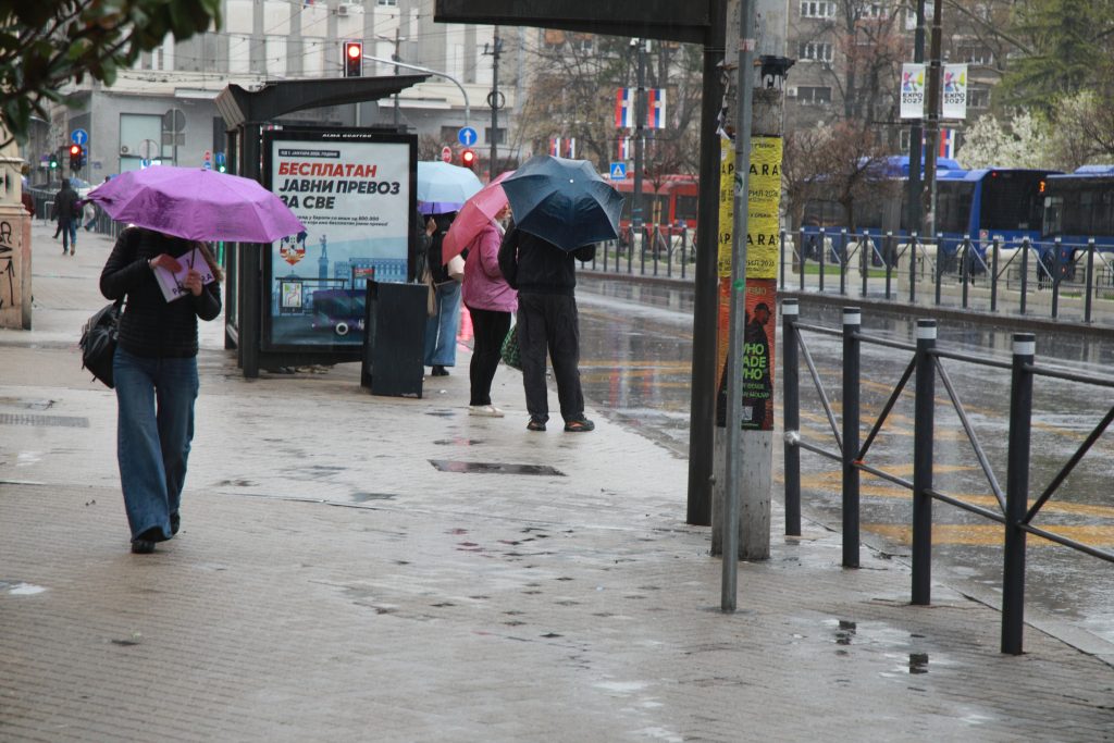 У Србији облачно и хладно, понегде са кишом и снегом
