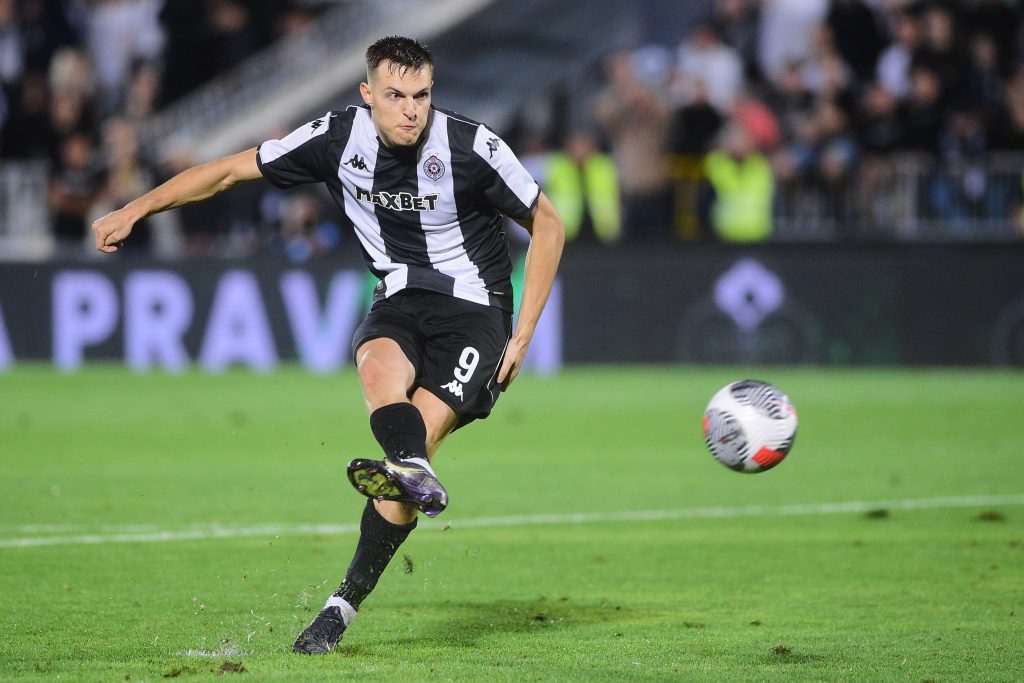 Партизан остаје без нападача: Костић прелази у Милан