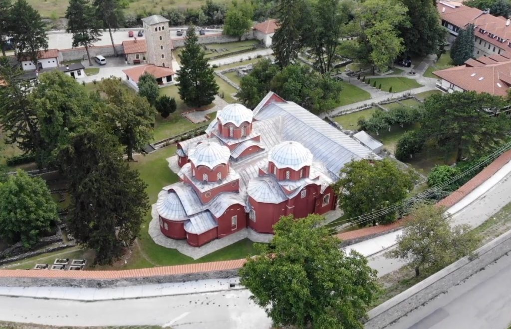 Пожар у Пећкој патријаршији озбиљан ударц на СПЦ на KиМ