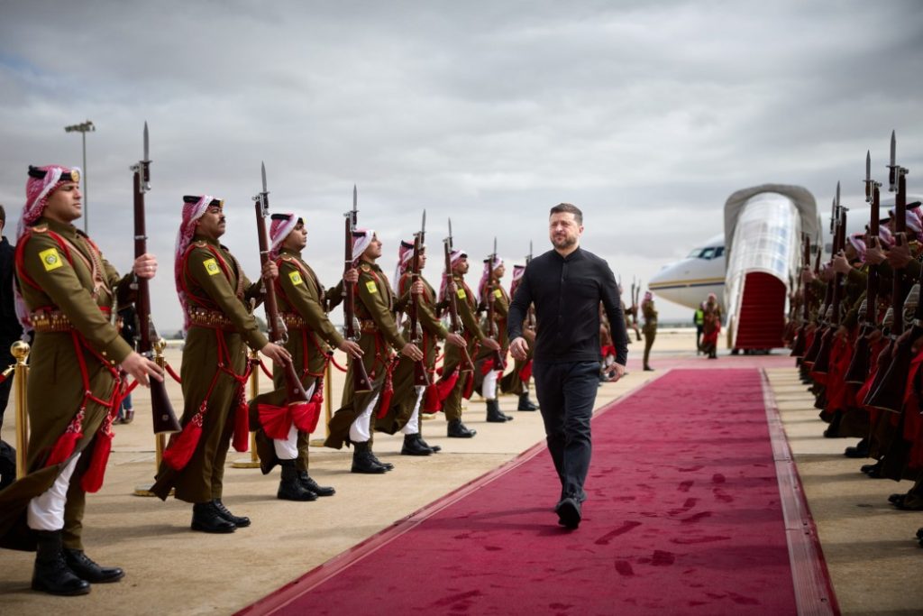 Зеленски: Савезници траже смањење напада на руску енергетику