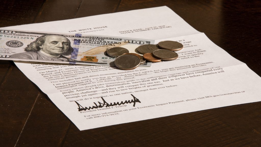 Трампов потпис први пут на новчаницама долара