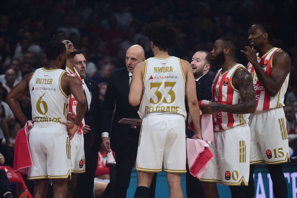 Кошаркаши Црвене звезде вечерас гостују Панатинаикосу