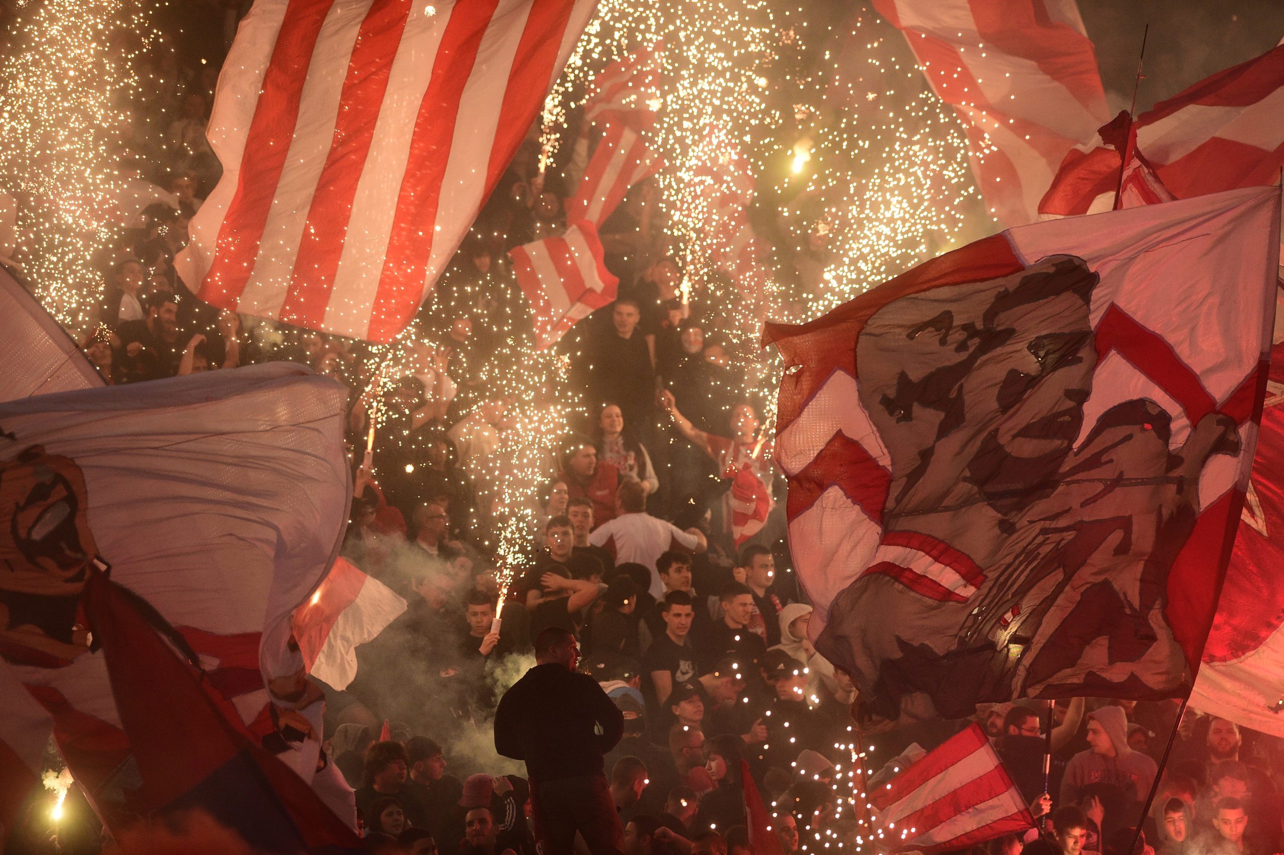 Црвена звезда доводи везисту Арсенала?