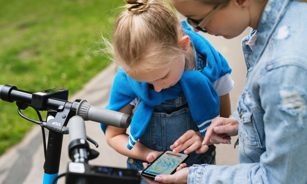 Електрични тротинети и деца: АБС упутила апел родитељима