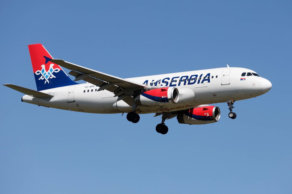 Авион Ер Србије полетео за Дубаи, евакуисаће 260 наших људи