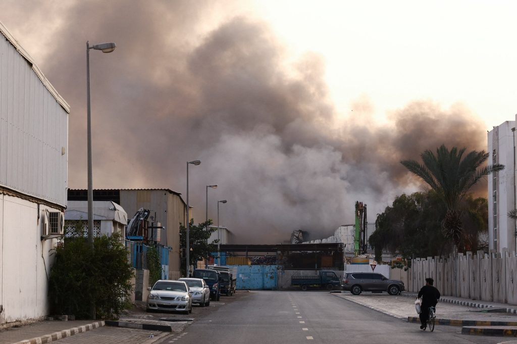 Ко то жури у нови рат?