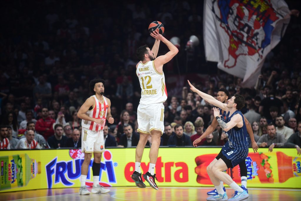 Евролига не прашта: Црвена звезда кажњена са 7.500 евра