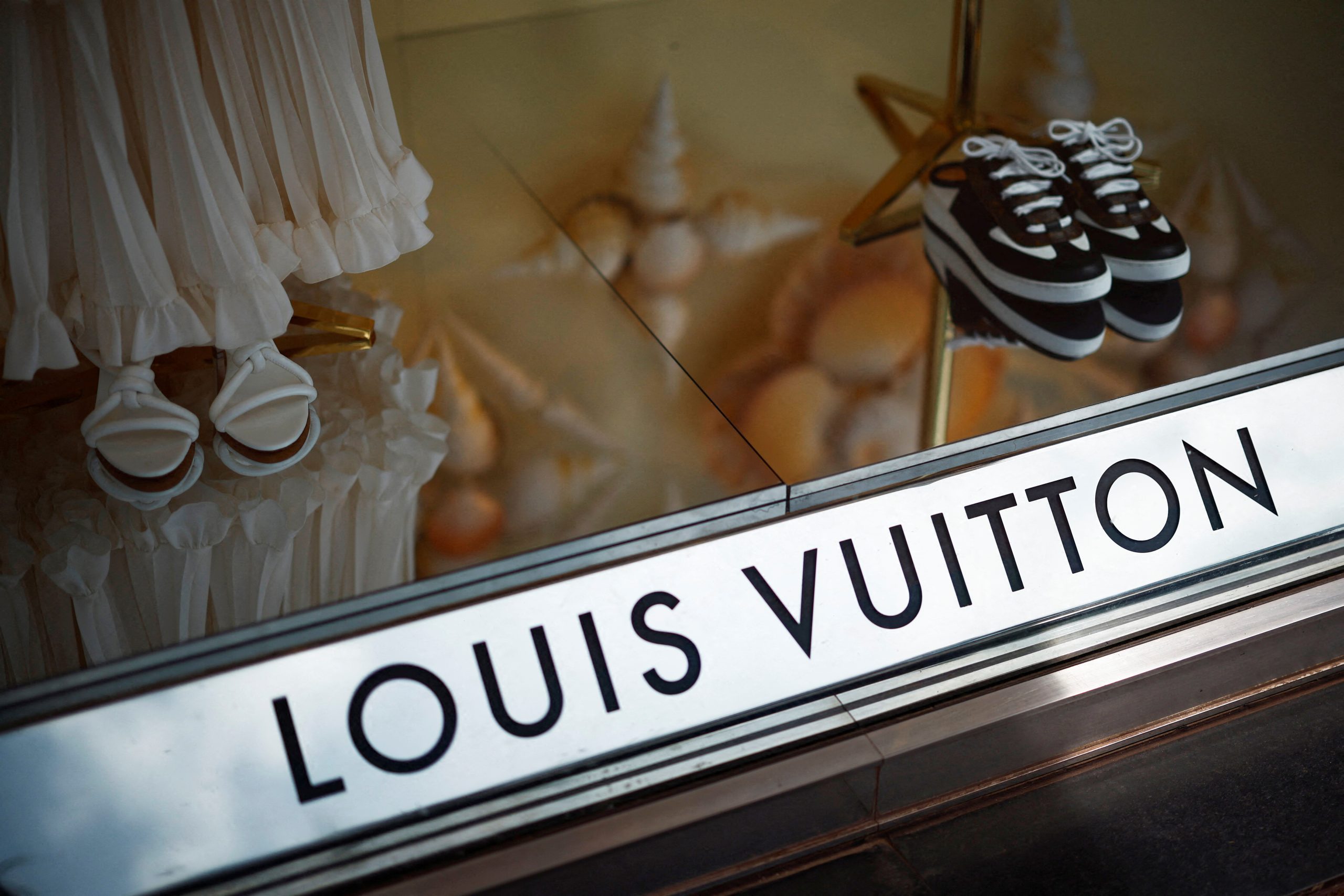 Рат на Блиском истоку угрожава и сектор луксуза