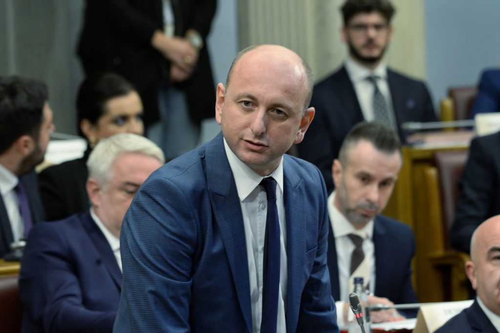 Кнежевић: Закон о државним симболима у Скупштини Црне Горе, ускоро и закон о држављанству