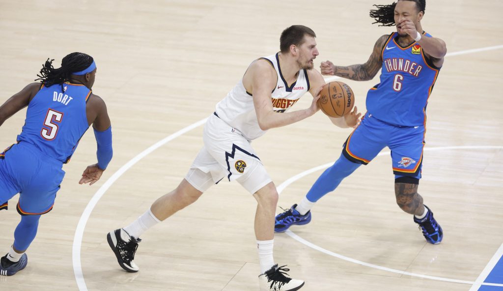 Денвер и уз трипл-дабл Јокића поражен од Оклахоме