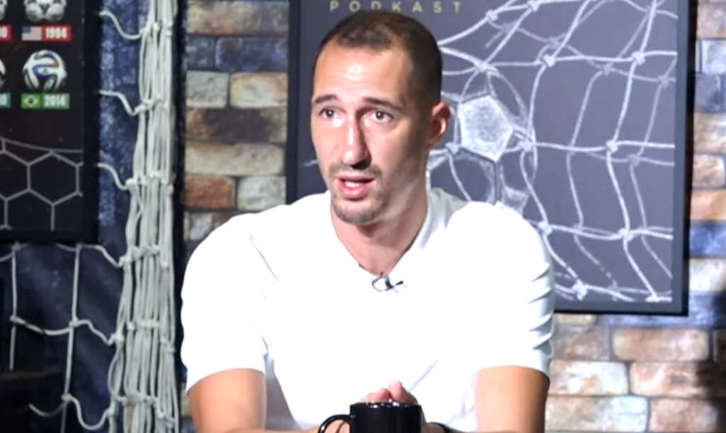 Радосав Петровић окачио копачке о клин