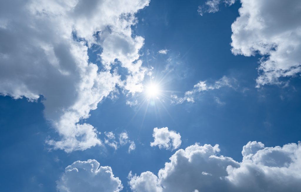 Очекује нас смена облака и сунца: Поједине делове Србије данас ће захватити и пљускови