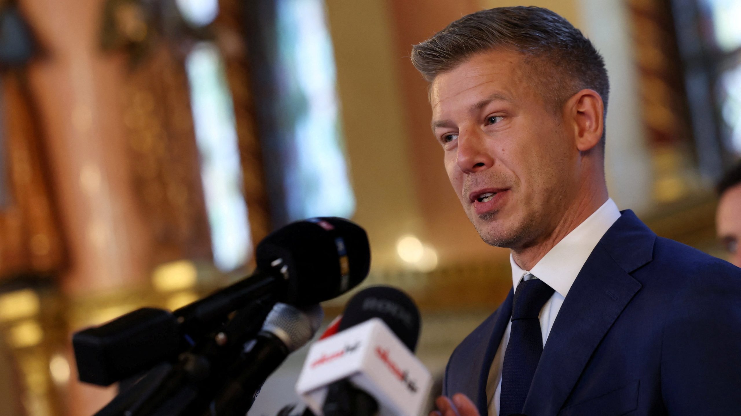 Мађар: Застава Европске уније поново ће се вијорити на згради парламента