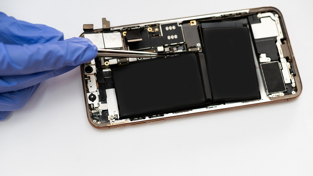 Промена батерије на мобилном телефону без одласка у сервис: ЕУ укида дугогодишњу праксу произвођача
