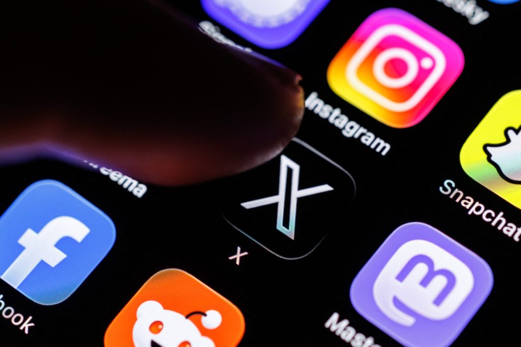 Пао Твитер, мрежа не ради ни у Србији