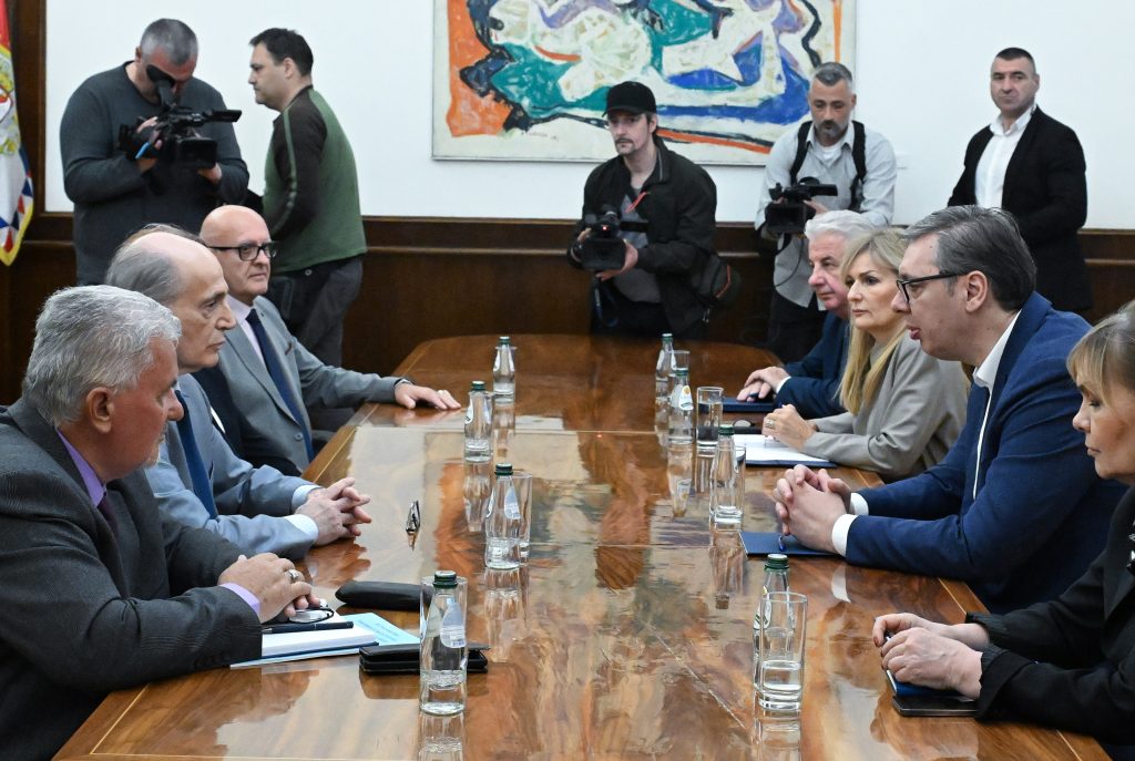 Завршене консултације председника Вучића са представницима ПУПС-а