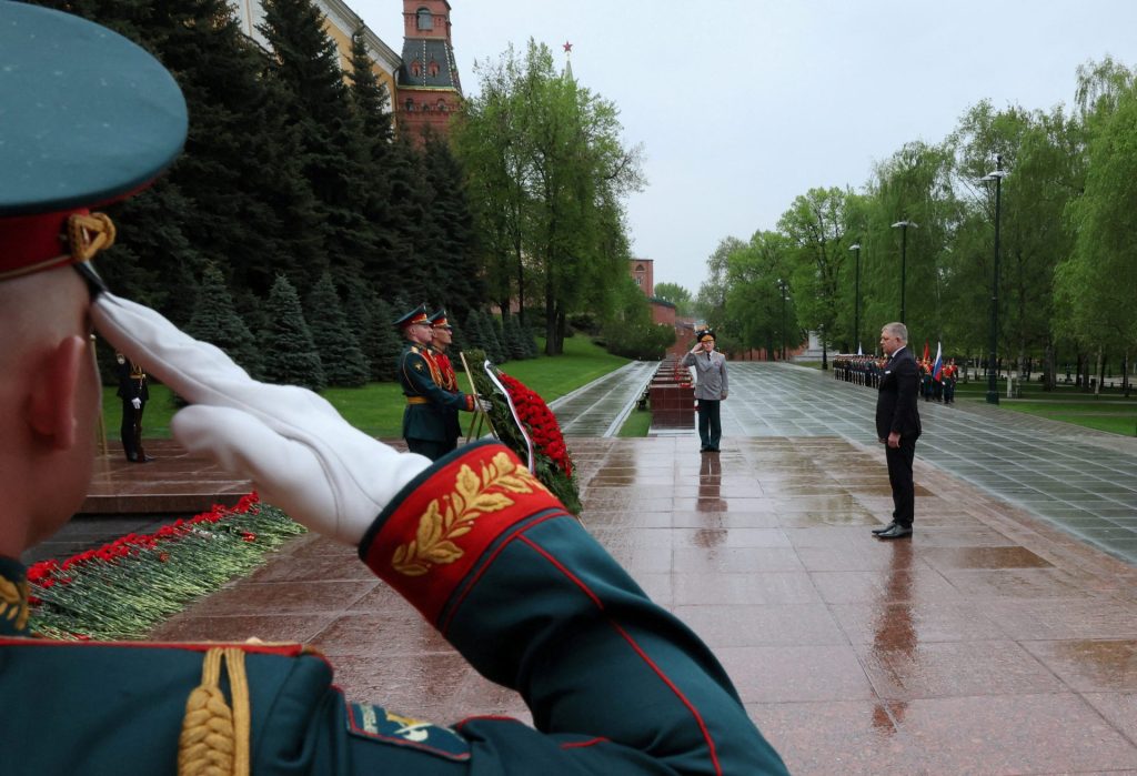 Роберт Фицо, премијер Словачке, полаже венац на Гроб незнаног јунака у Москви
