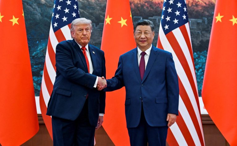 Доналд Трамп и Си Ђинпинг пред почетак догађаја у Великој дворани народа