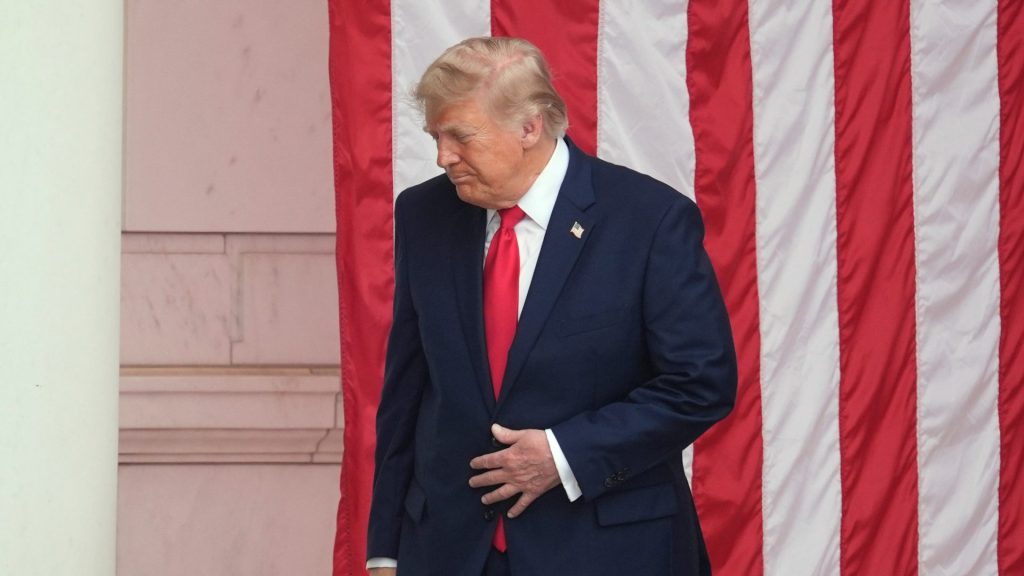 Трамп објавио резултате обавезног шестомесечног лекарског прегледа