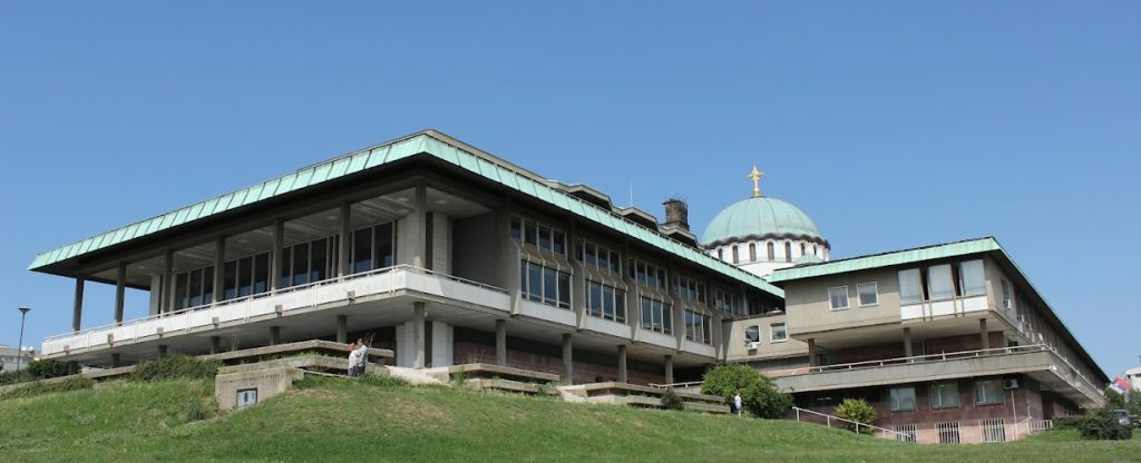 Народна библиотека Србије данас има магације који су препуни