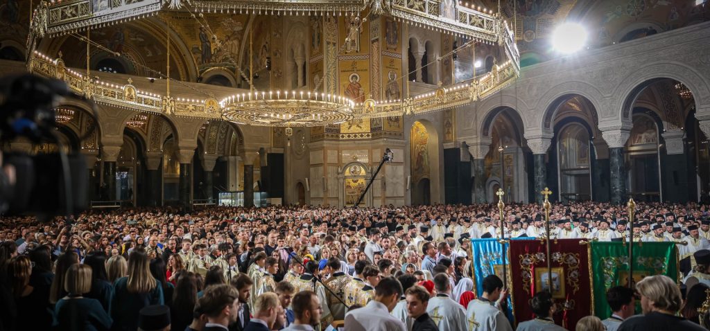 Појас Пресвете Богородице у Храму Светог Саве