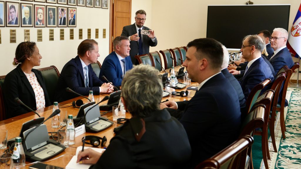 Премијер Мацут са директором WADA: Србија посвећена заштити здравља спортиста и борби против допинга