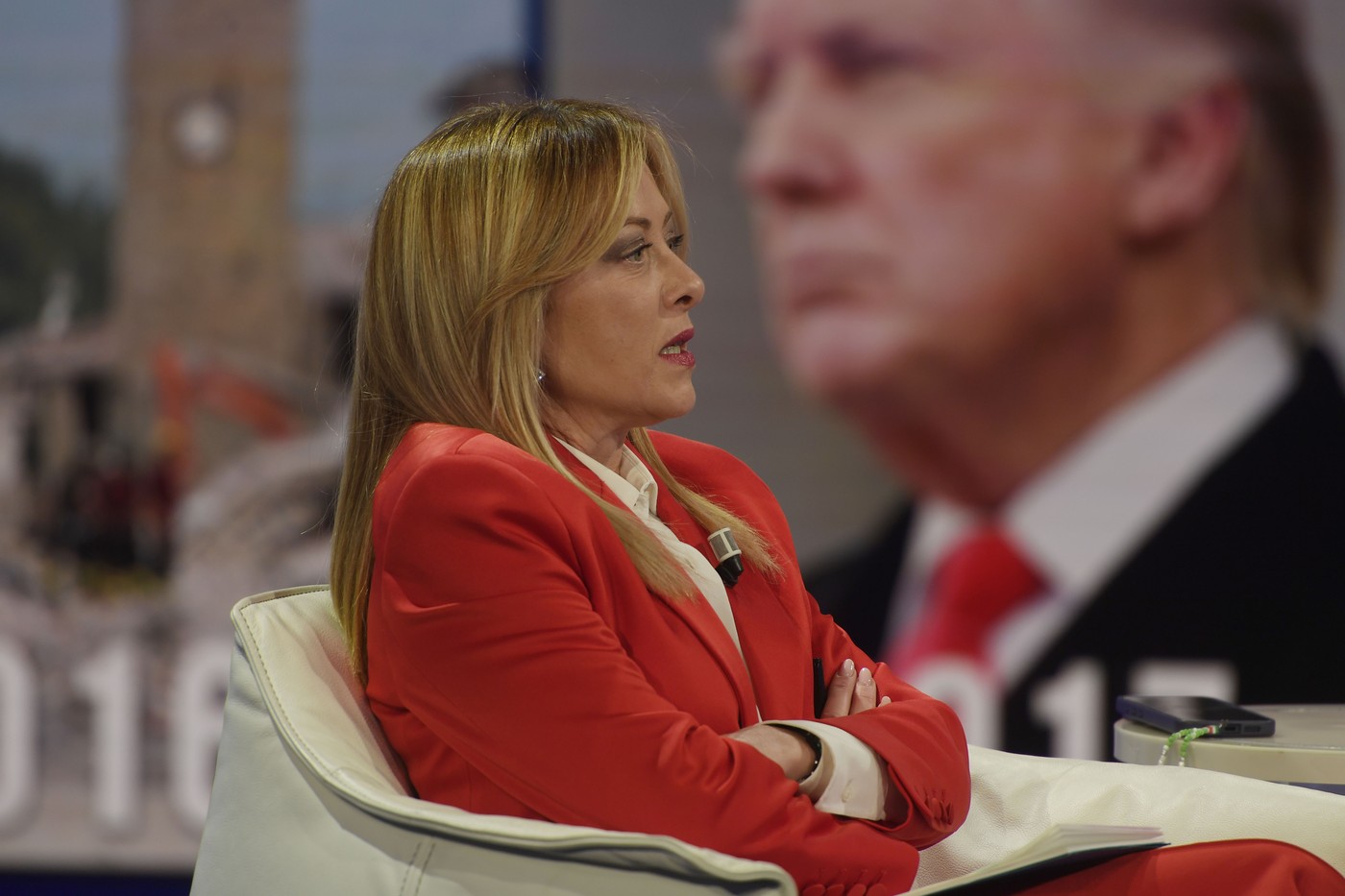 Трамп жестоко ударио на Мелони: Рејтинг јој је у паду