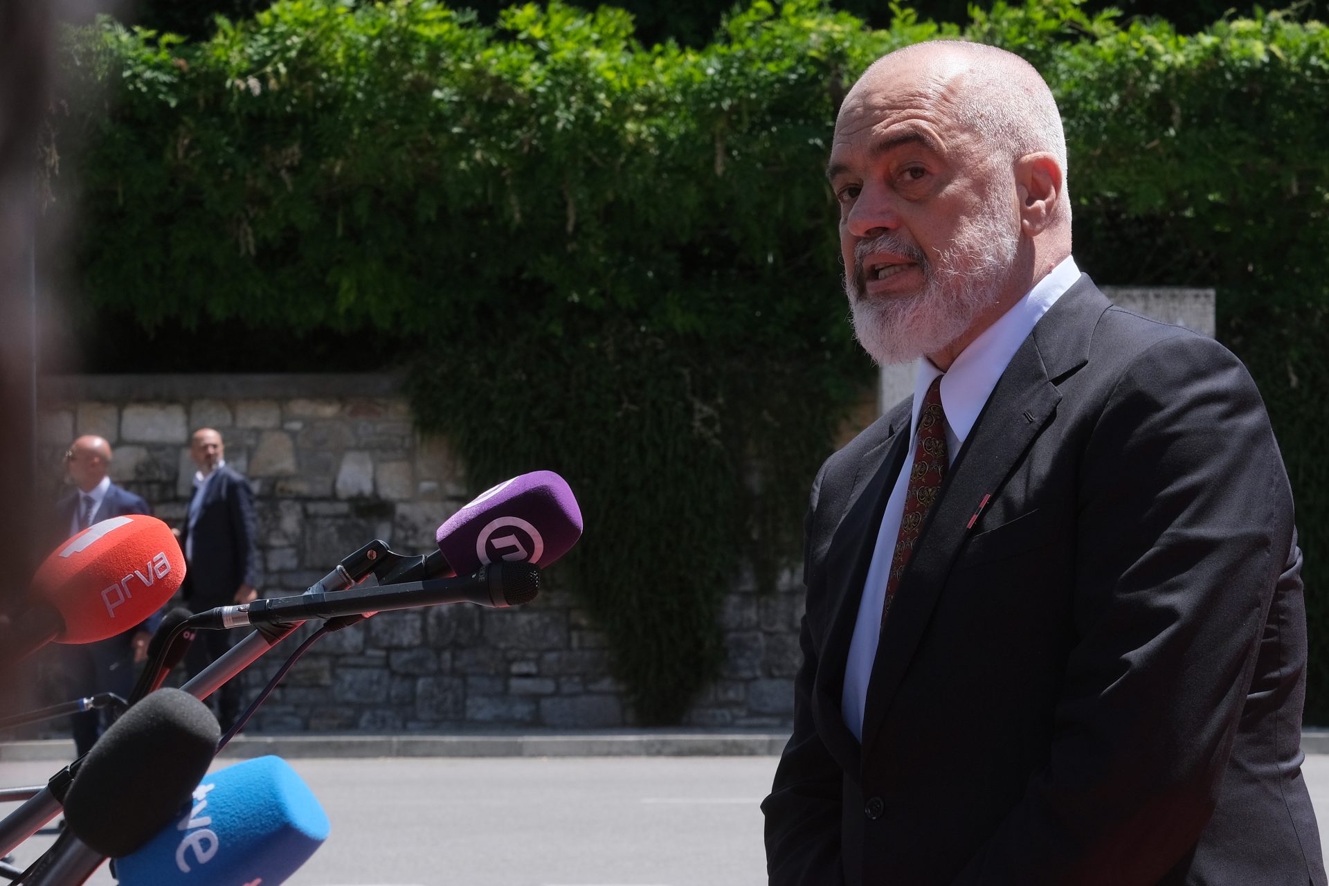 Иран се огласио о оптужбама Едија Раме да стоји иза протеста у Албанији