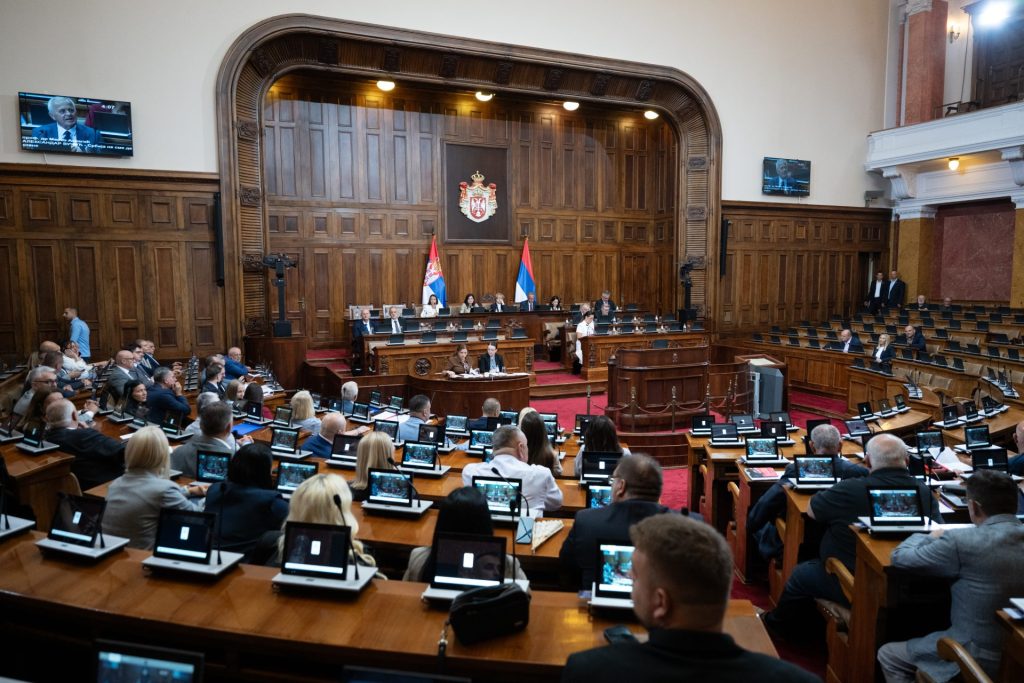 Усвојене измене Кривичног законика, повећане казне за недозвољено ношење оружја