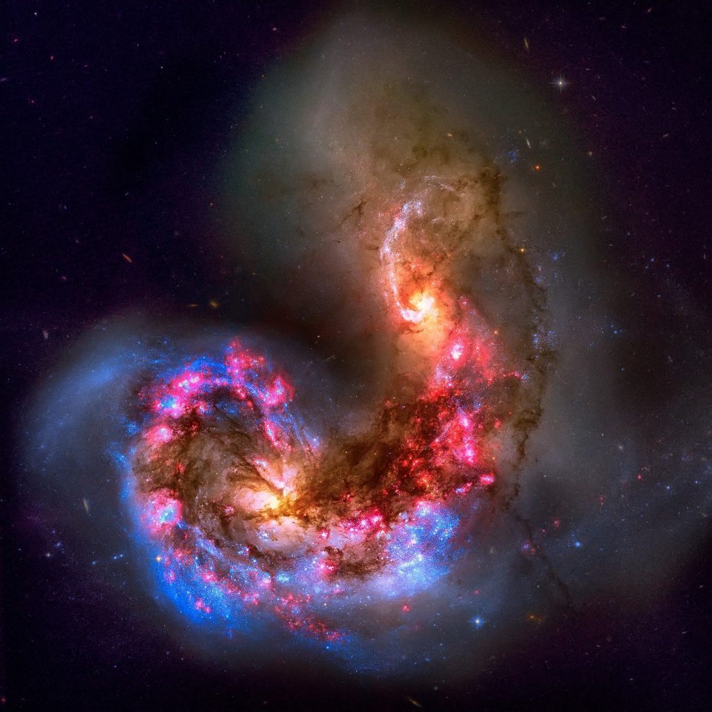 Судар галаксија Антене NGC 4038 и NGC 4039 у сазвежђу Гавран