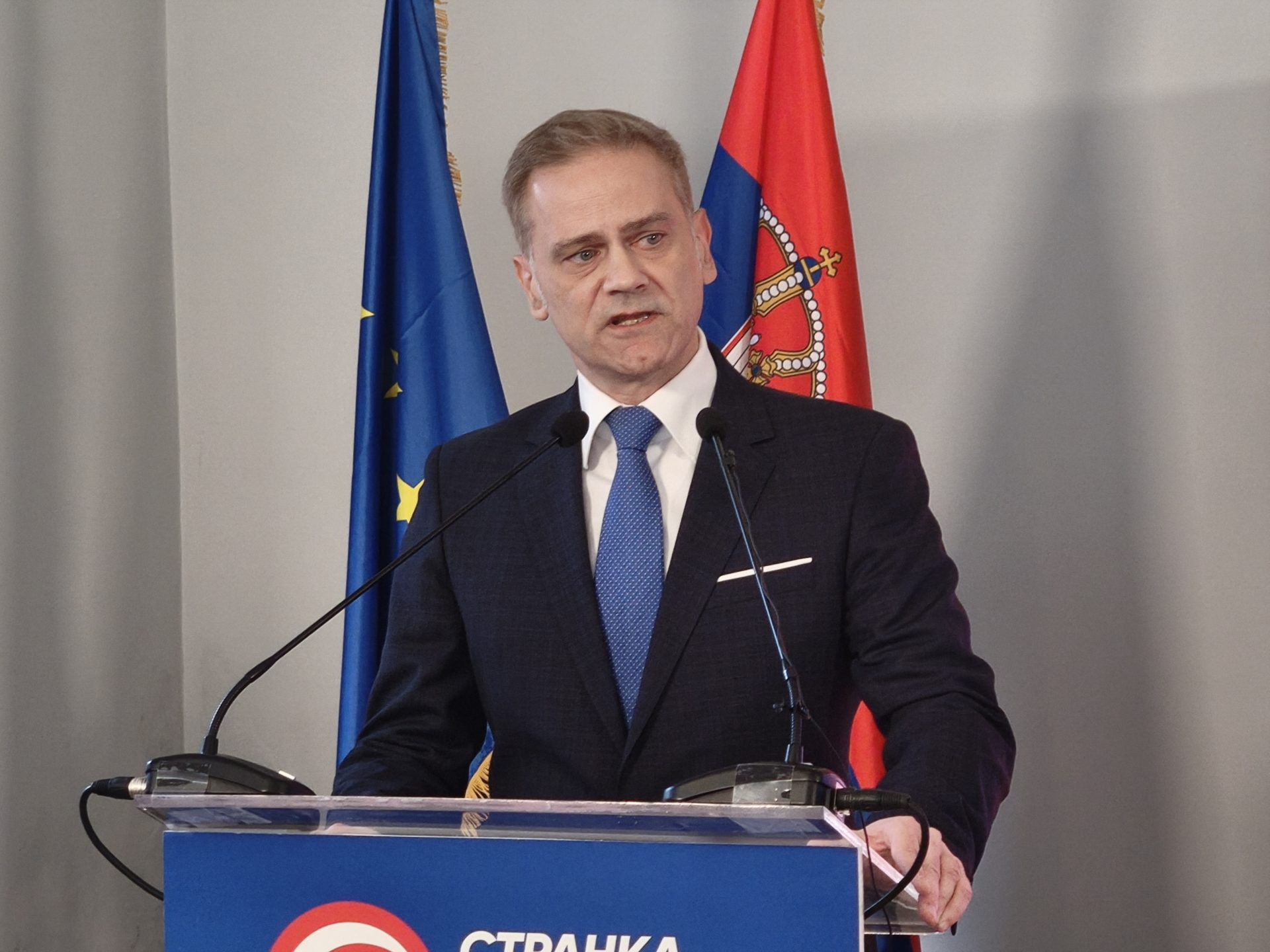 Борко Стефановић напустио Странку слободе и правде